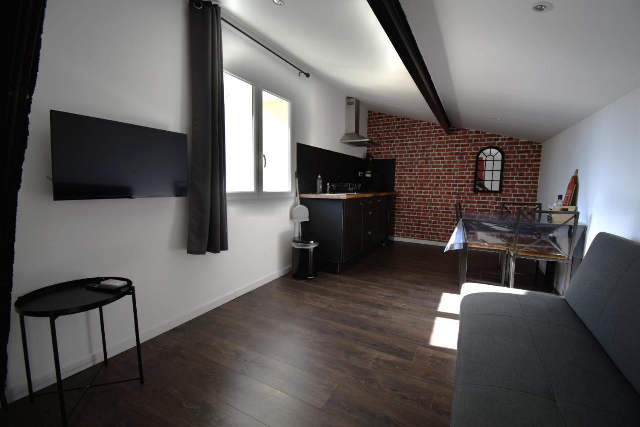 Studio Industriel A 50 M De La Plage Et Du Port Meze Exterior photo